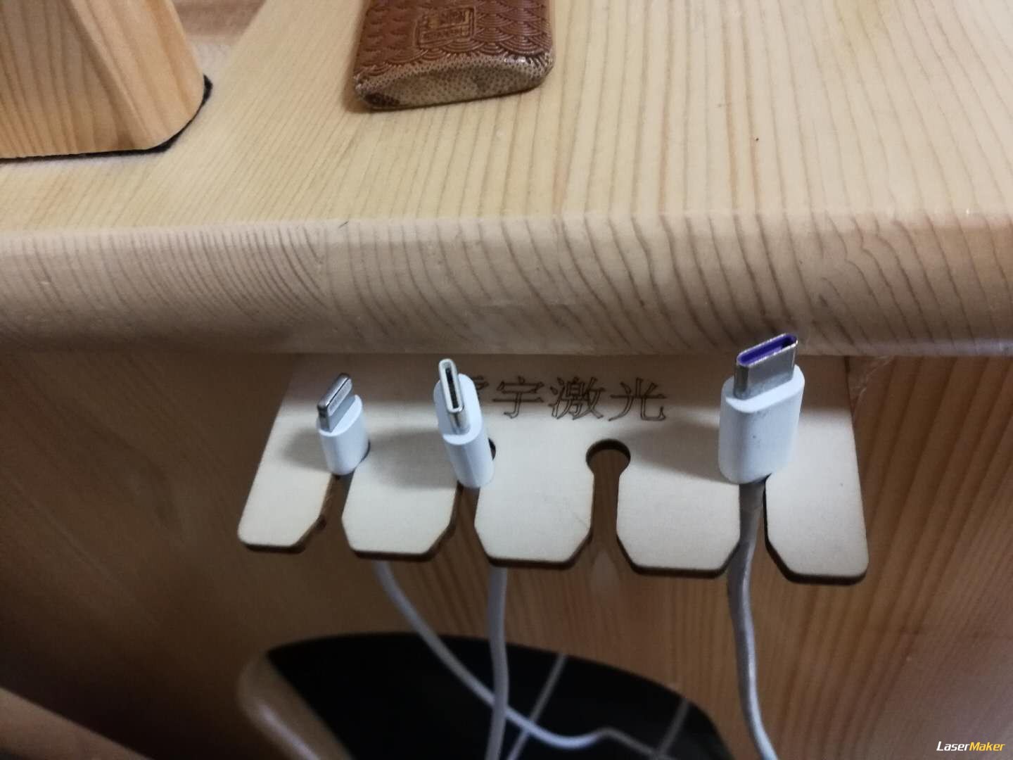 USB卡线槽3.jpg
